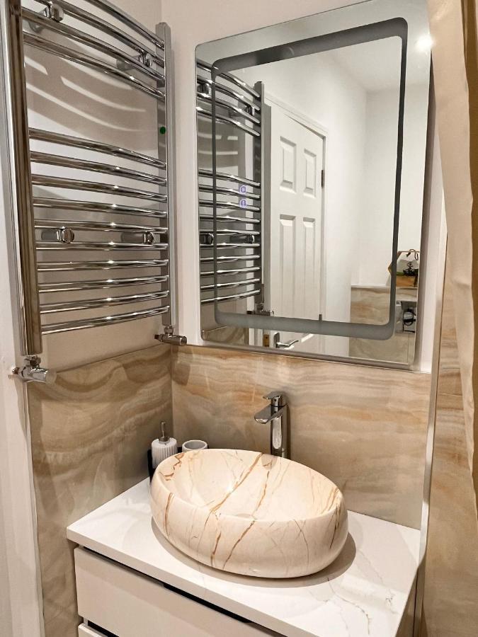Luxurious Double Bedroom, Ensuite With Free Wifi. Оксфорд Екстериор снимка